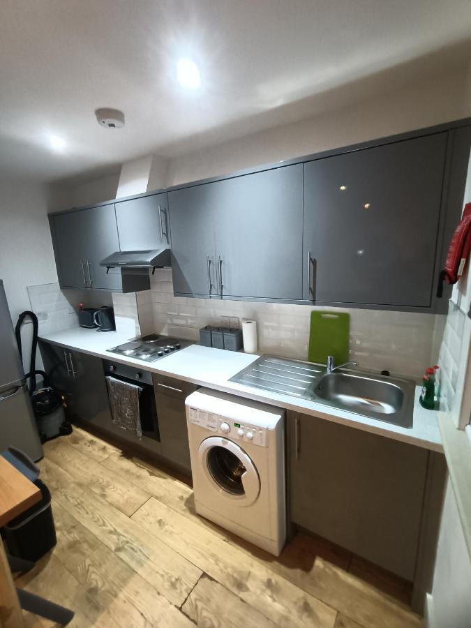 Lovely 2 Bedroom Serviced Apartment In Londen Buitenkant foto